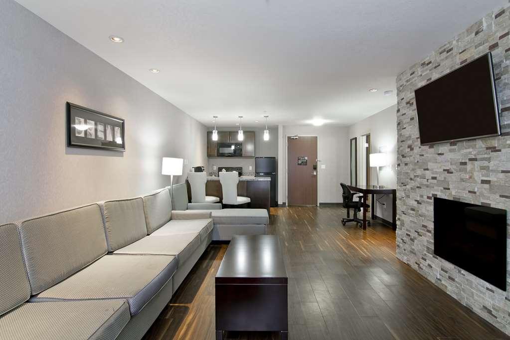 Home Inn & Suites Regina Airport Habitación foto